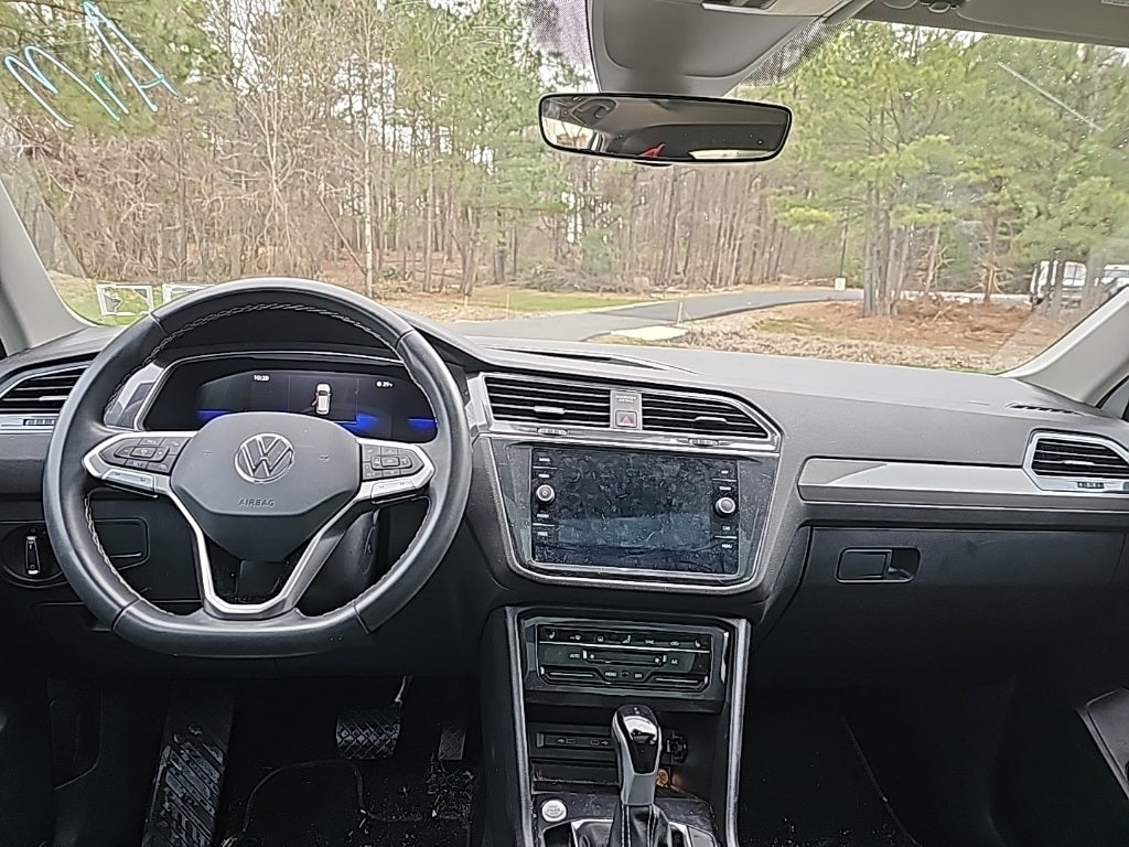 2023 Volkswagen Tiguan 2.0T SE **** ONE OWNER ****
