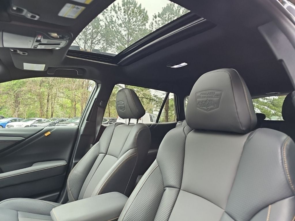 2025 Subaru Outback Wilderness *** ONE OWNER ** LOW MILES ***