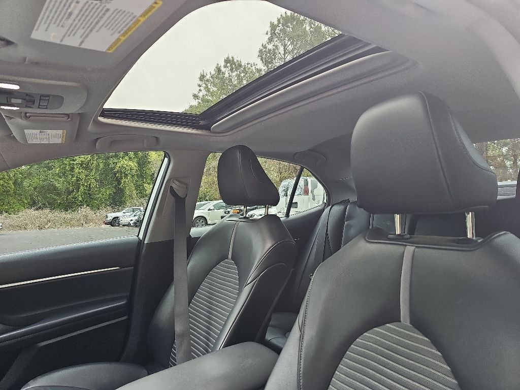 2020 Toyota Camry SE **** MANAGERS SPECIAL ****