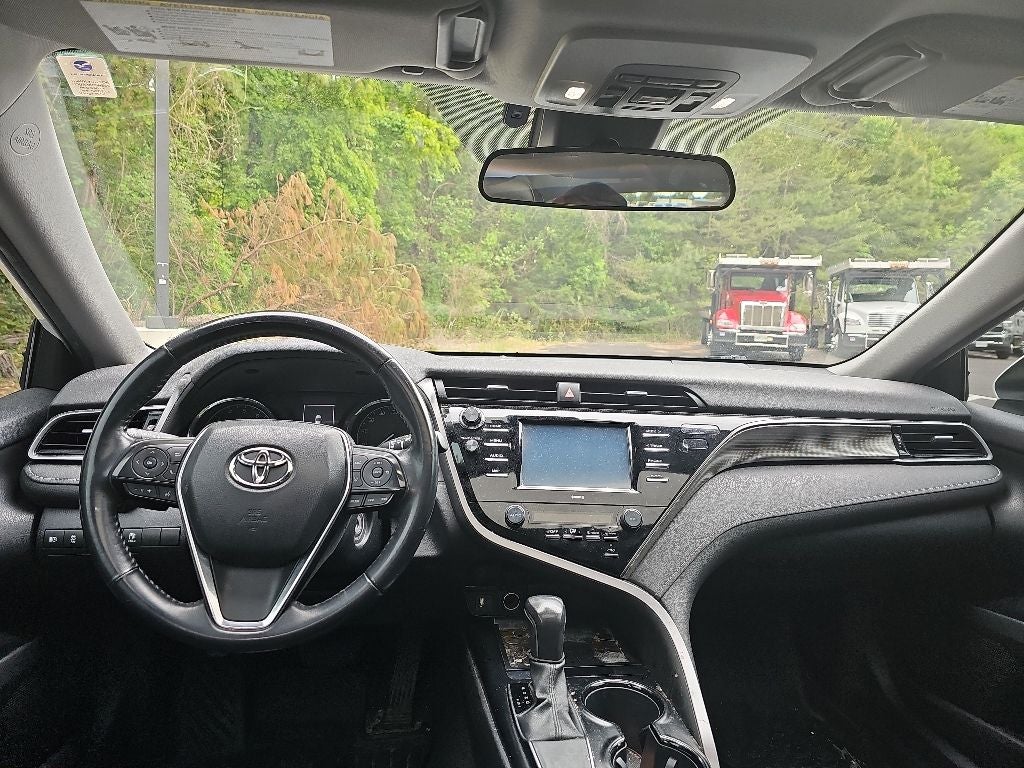 2020 Toyota Camry SE **** MANAGERS SPECIAL ****