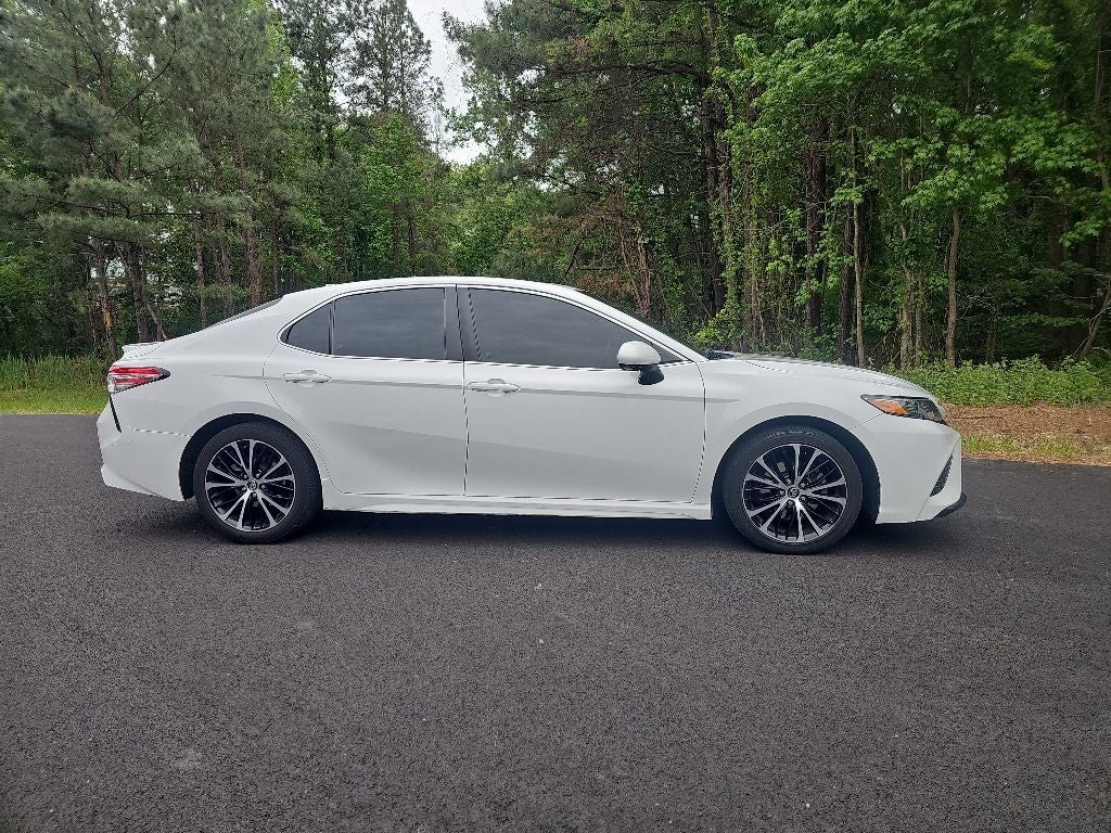 2020 Toyota Camry SE **** MANAGERS SPECIAL ****