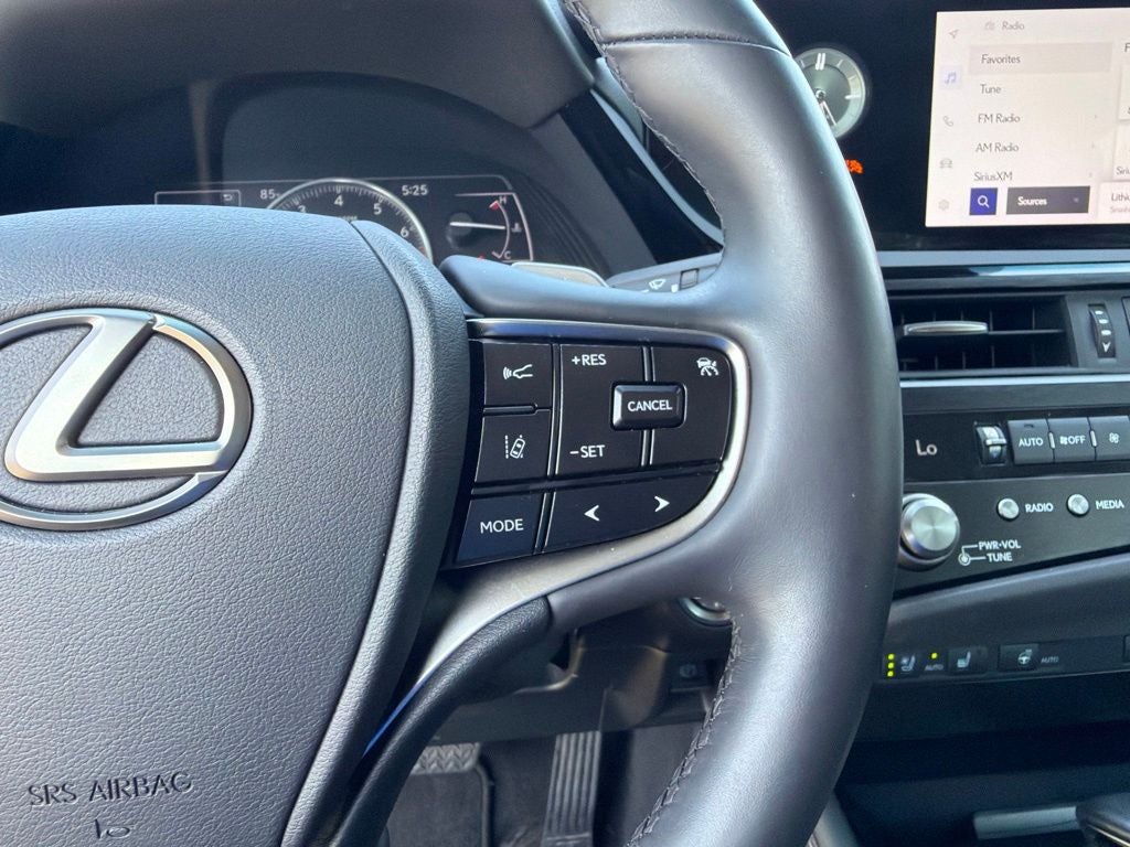 2023 Lexus ES 250 *** ONE OWNER ***