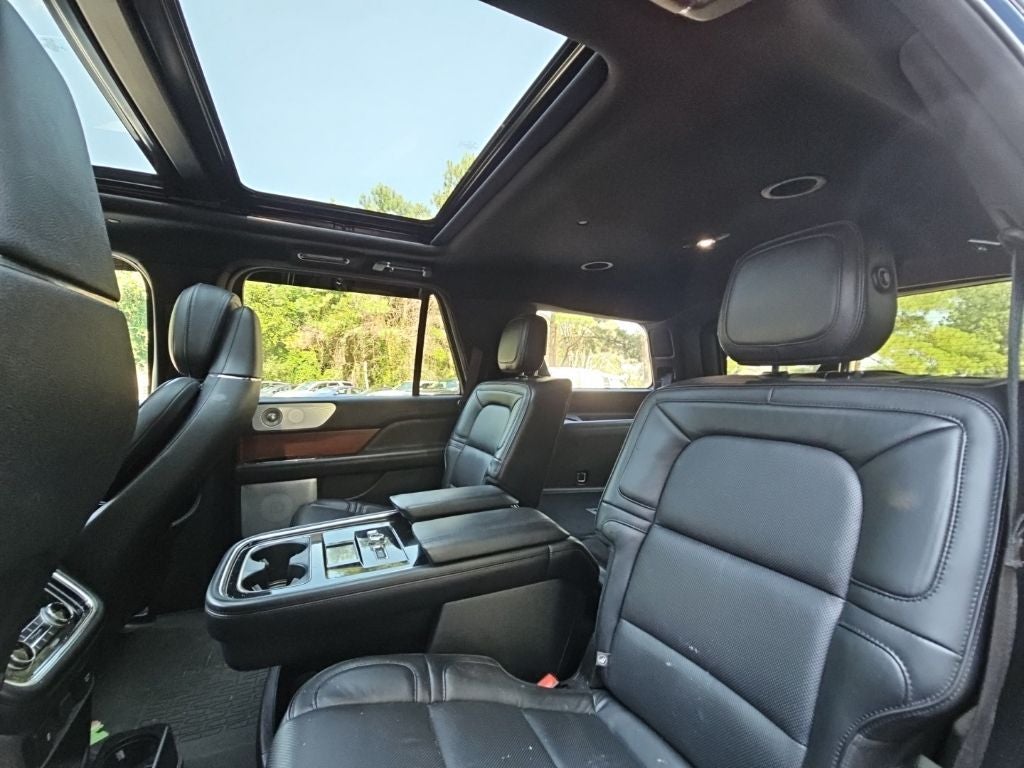 2019 Lincoln Navigator Reserve *** 7-PASSENGER ** LUXURY SUV ***