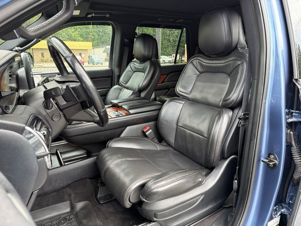 2019 Lincoln Navigator Reserve *** 7-PASSENGER ** LUXURY SUV ***