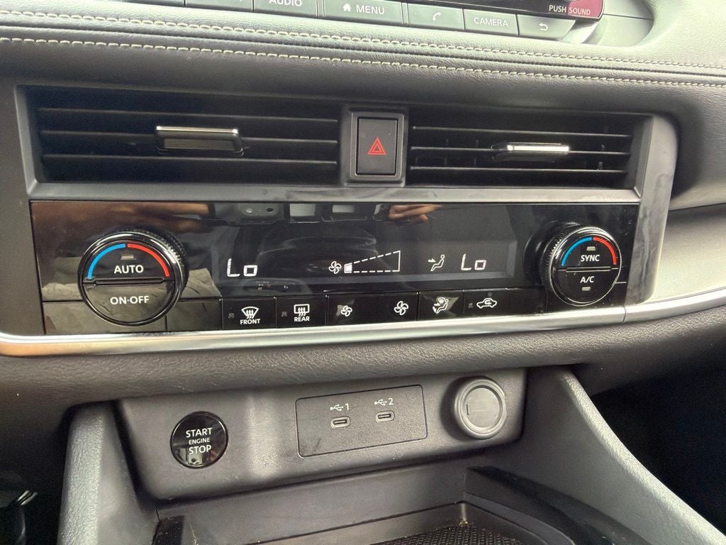 2025 Nissan Rogue SV *** ONE OWNER ***