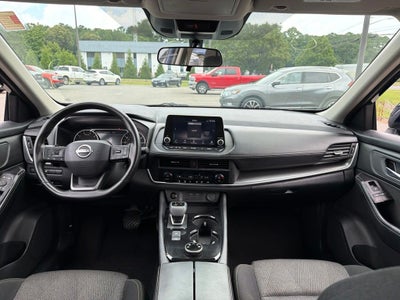 2025 Nissan Rogue SV *** ONE OWNER ***
