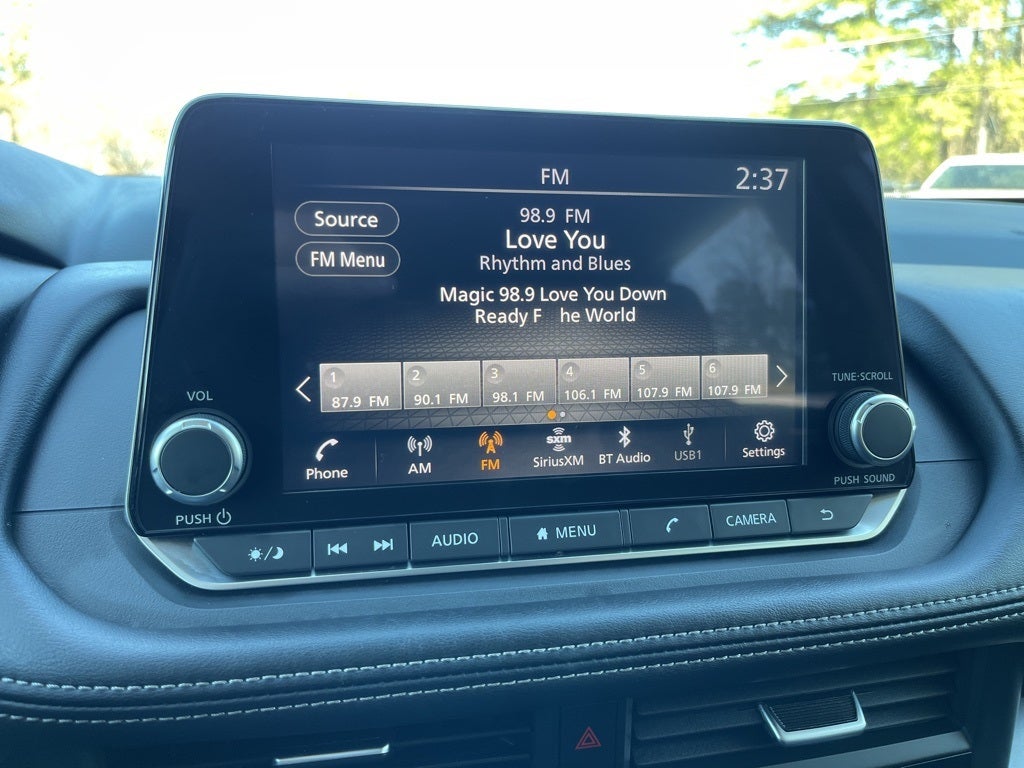 2024 Nissan Rogue SV *ONE OWNER*