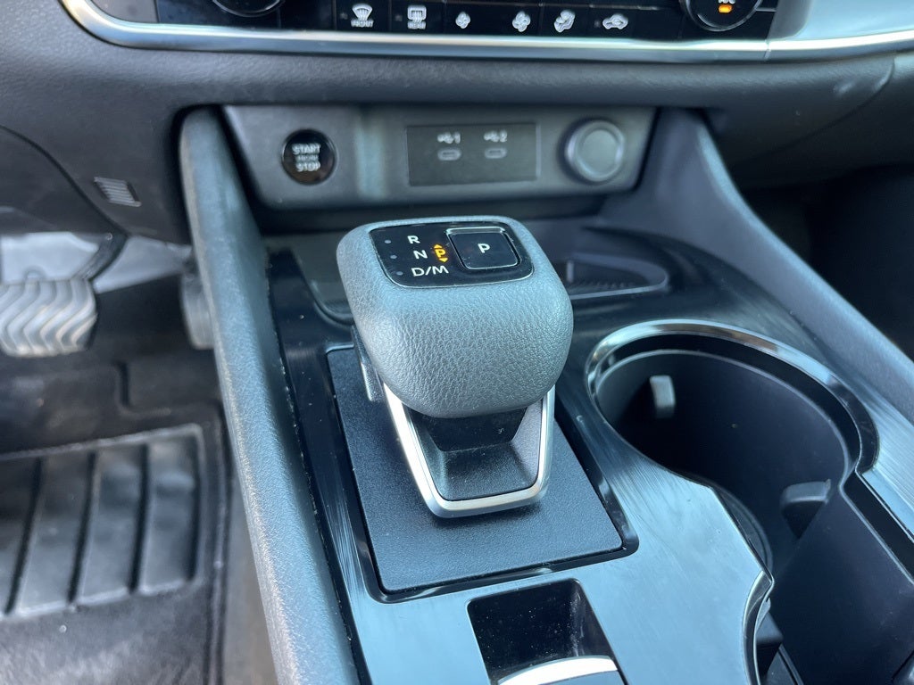 2024 Nissan Rogue SV *ONE OWNER*