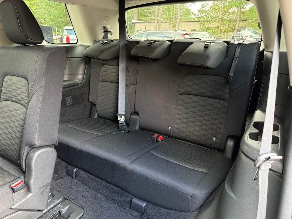 2024 Nissan Pathfinder SV