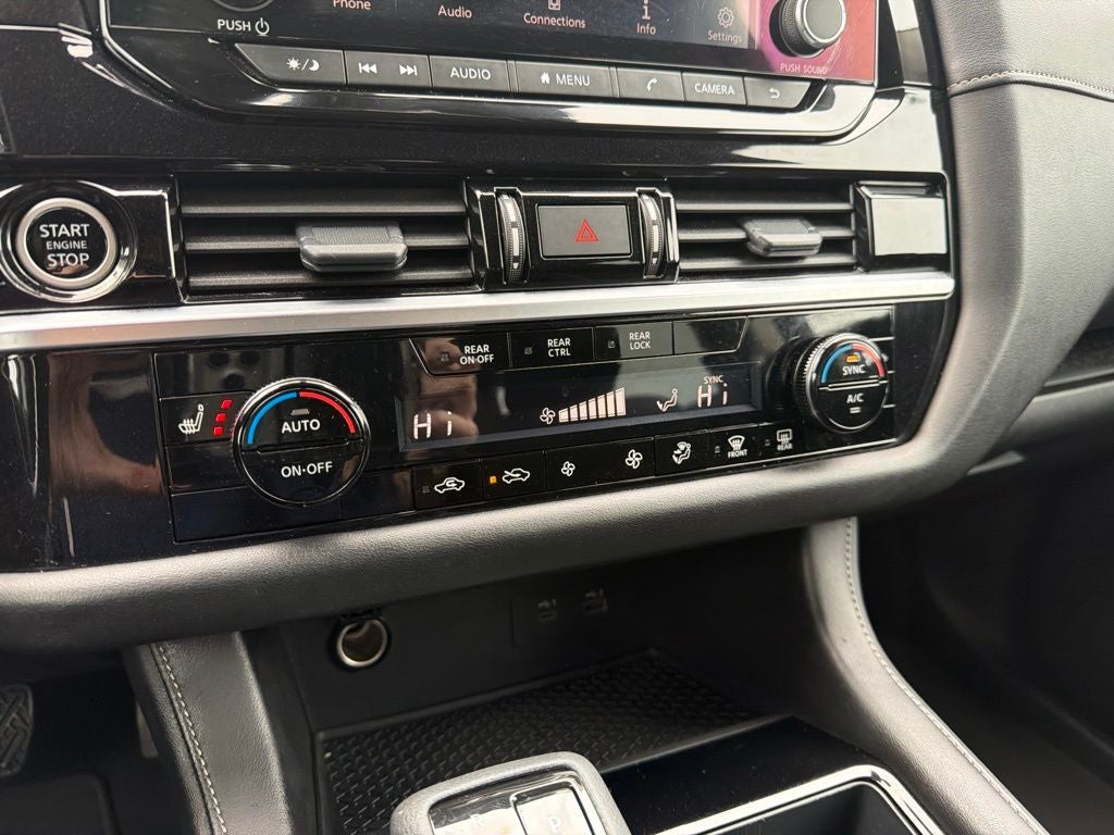 2024 Nissan Pathfinder SV *** ONE OWNER ***