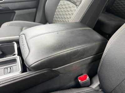 2024 Nissan Pathfinder SV *** ONE OWNER ***