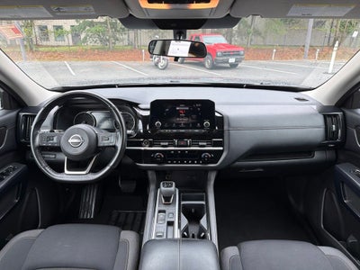 2024 Nissan Pathfinder SV *** ONE OWNER ***