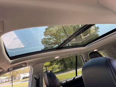 2024 Toyota Grand Highlander Limited *** OWNER ** LOW MILES ***