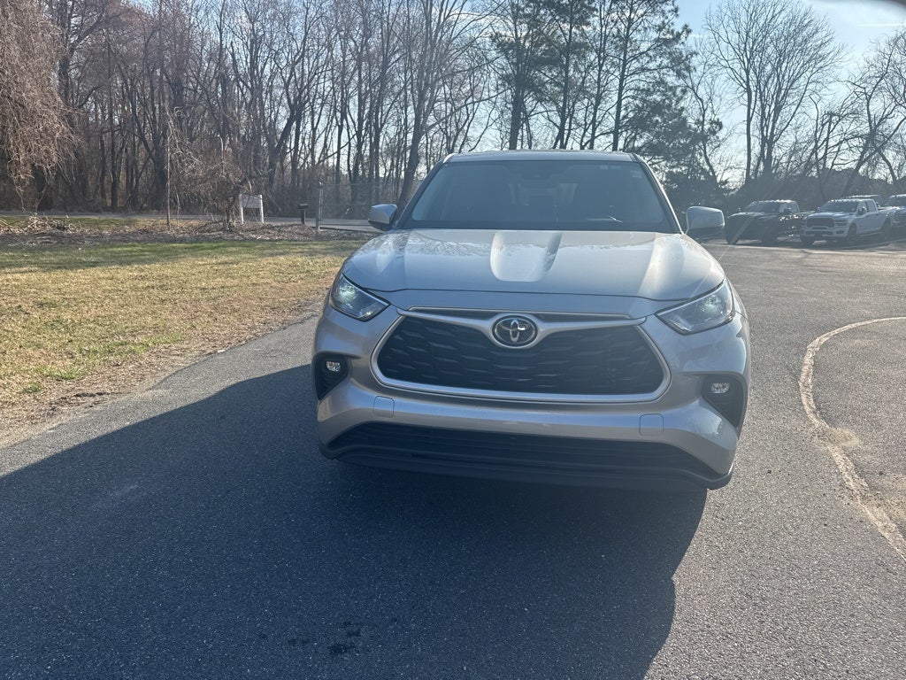 2024 Toyota Highlander LE