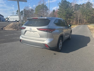 2024 Toyota Highlander LE