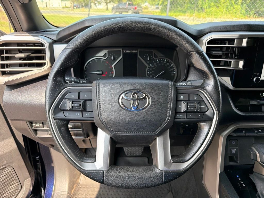2025 Toyota Tundra SR5 *** ONE OWNER ***