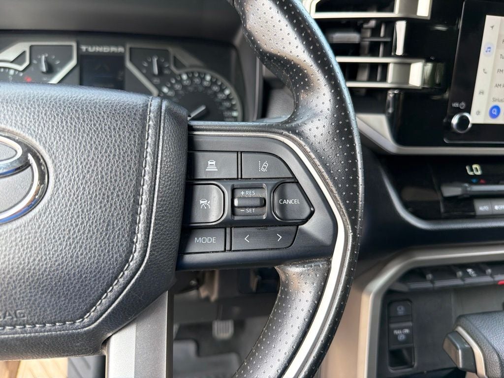 2025 Toyota Tundra SR5 *** ONE OWNER ***