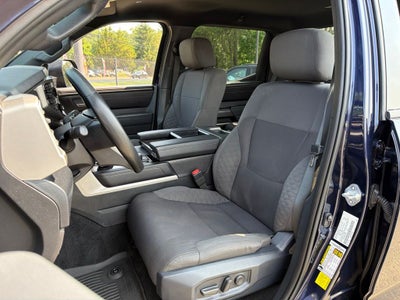 2025 Toyota Tundra SR5 *** ONE OWNER ***