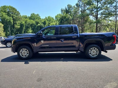 2025 Toyota Tundra SR5 *** ONE OWNER ***