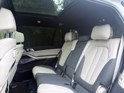 2025 BMW X7 xDrive40i M Sport Executive Package