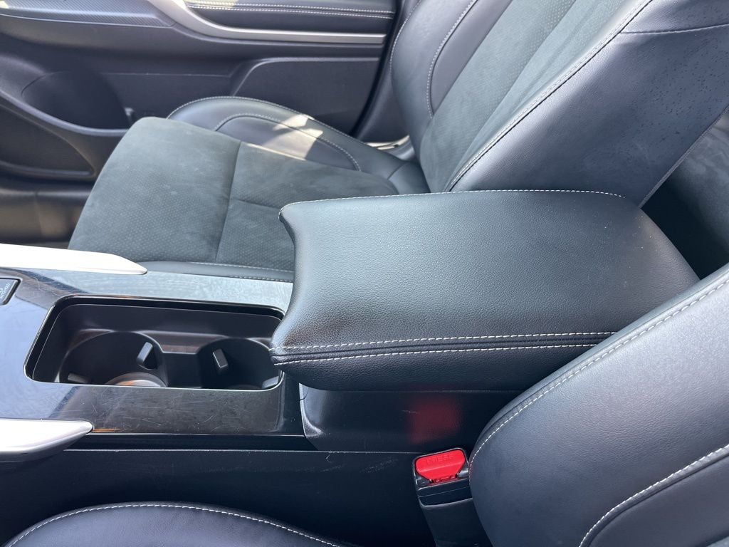 2024 Mitsubishi Eclipse Cross SE **** ONE OWNER ****