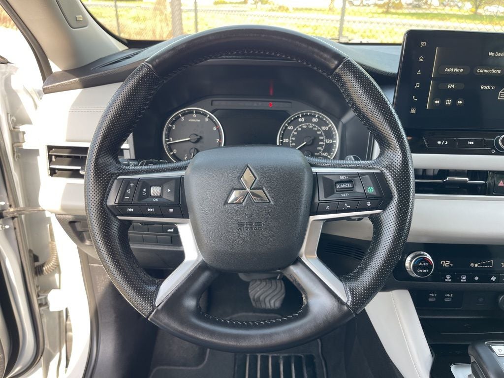 2025 Mitsubishi Outlander SE **** ONE OWNER ****