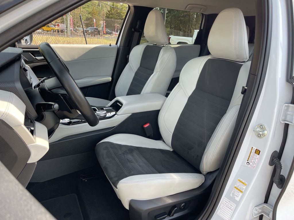 2025 Mitsubishi Outlander SE **** ONE OWNER ****