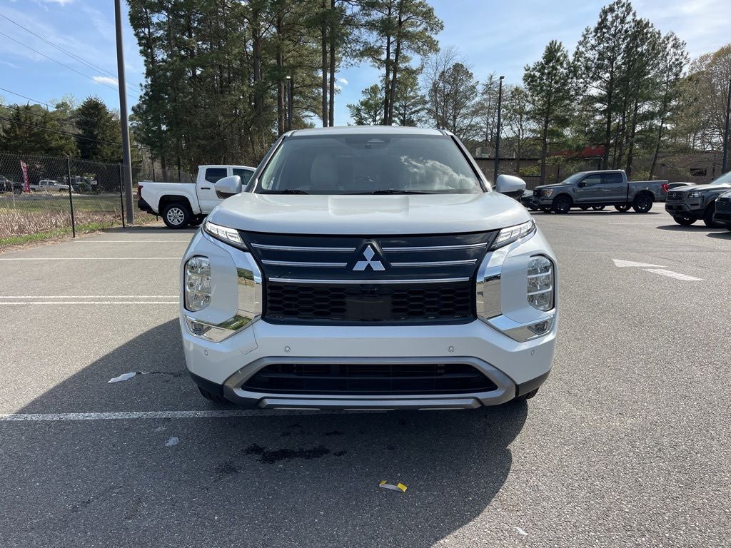 2025 Mitsubishi Outlander SE **** ONE OWNER ****