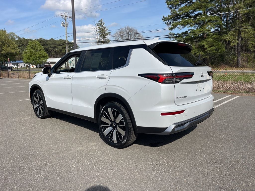 2025 Mitsubishi Outlander SE **** ONE OWNER ****