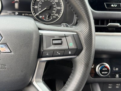 2025 Mitsubishi Outlander SE *** THREE ROW SUV ***