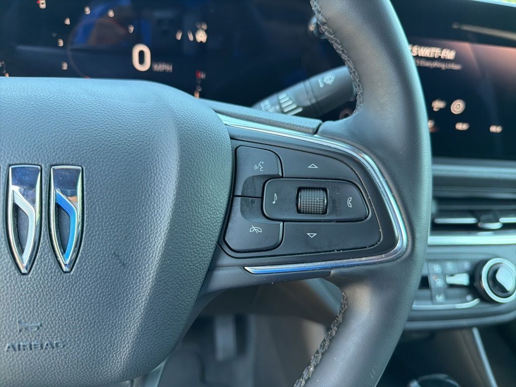 2024 Buick Envista Preferred *** ONE OWNER ** LOW MILES ***
