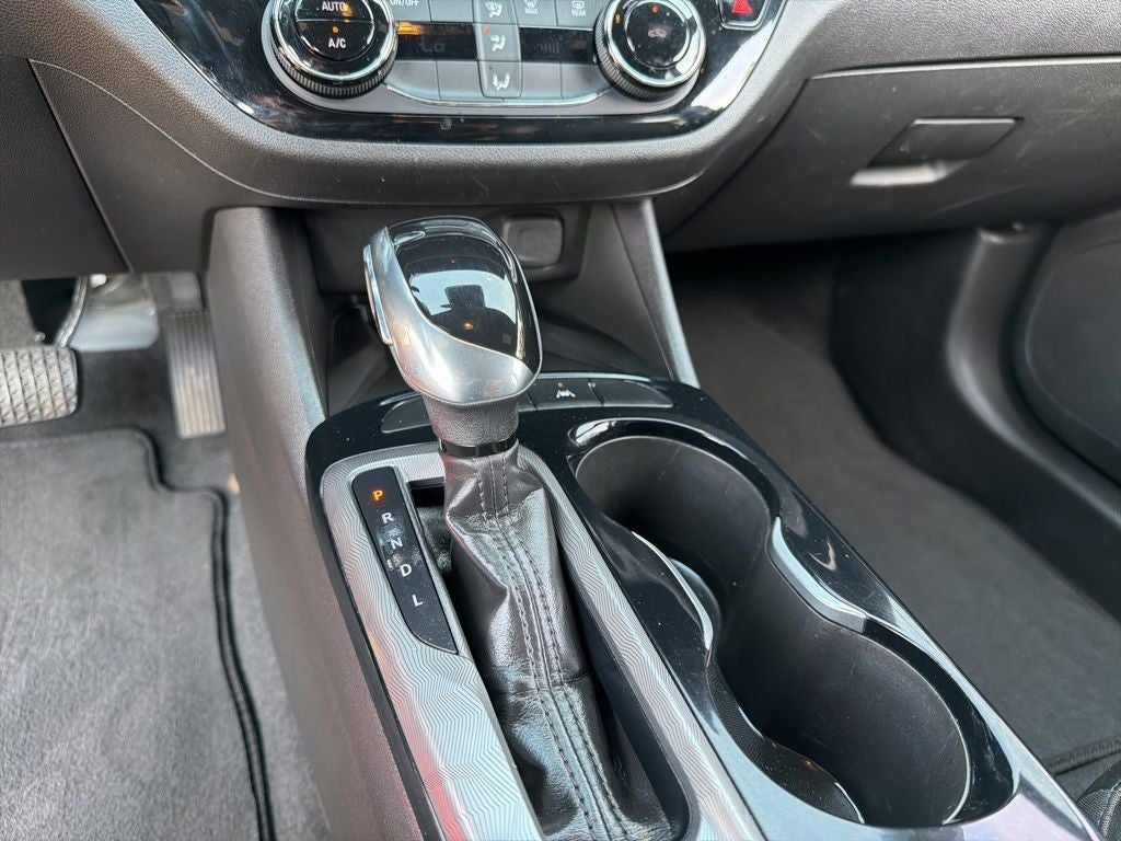 2024 Buick Envista Sport Touring LOCAL *** LEATHER- HEATED SEATS ***