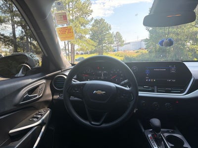 2025 Chevrolet Trax LS