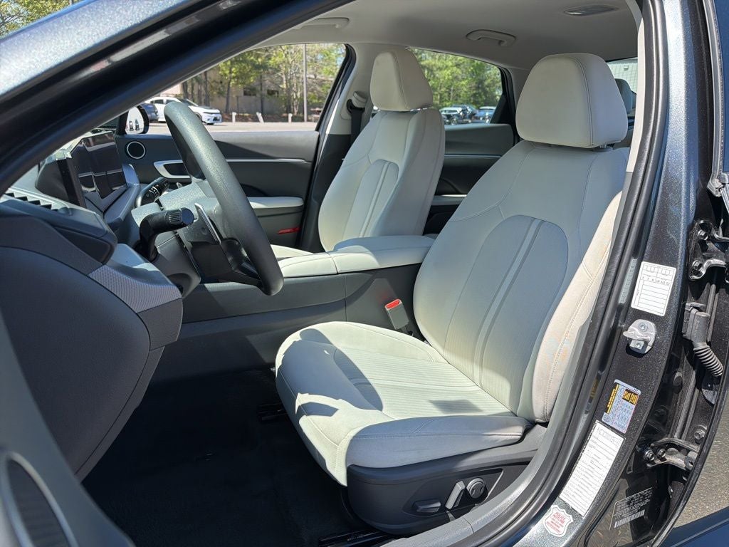 2025 Hyundai Sonata SEL **** ONE OWNER ****