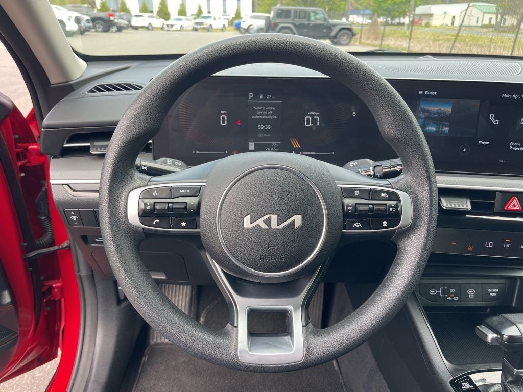 2025 Kia K5 LXS *** ONE OWNER ***