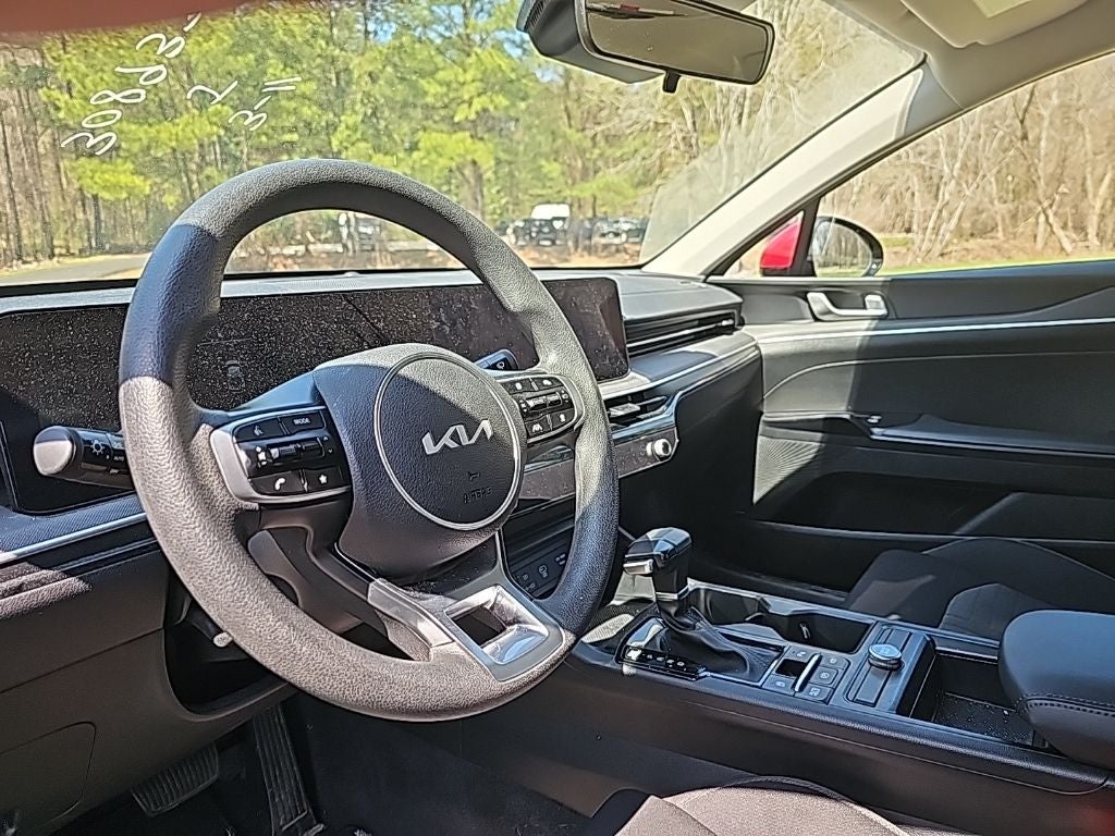2025 Kia K5 LXS *** ONE OWNER ***