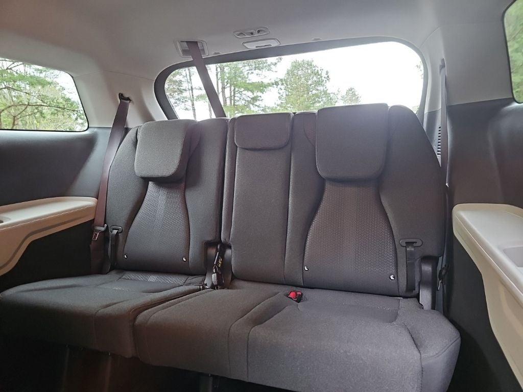 2022 Kia Carnival LX *** MULTI-PASSENGER VEHICLE ****