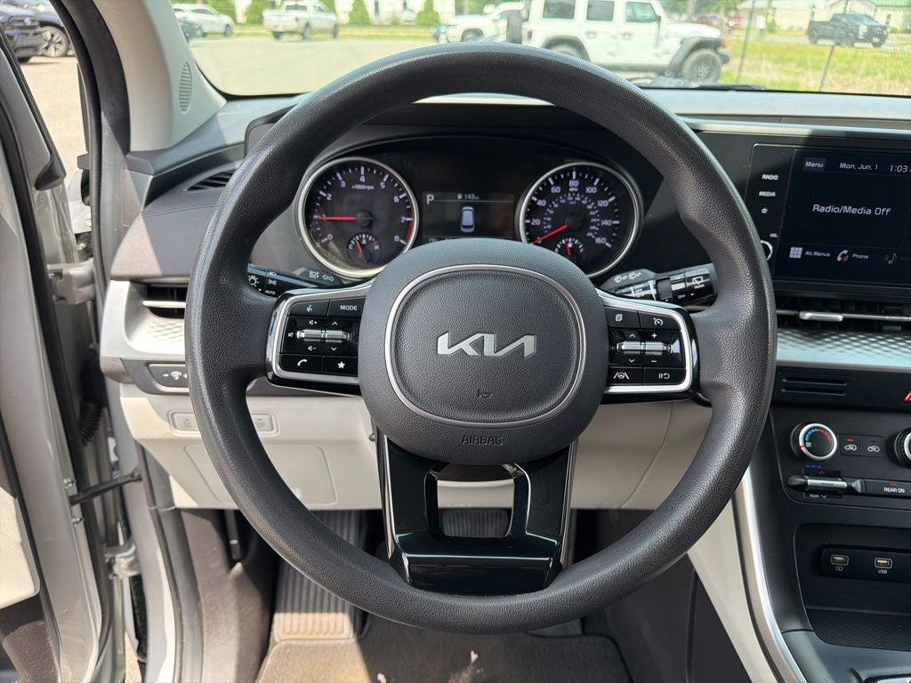 2022 Kia Carnival LX *** MULTI-PASSENGER VEHICLE ****