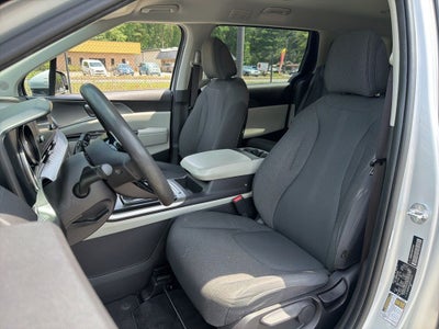 2022 Kia Carnival LX *** MULTI-PASSENGER VEHICLE ****