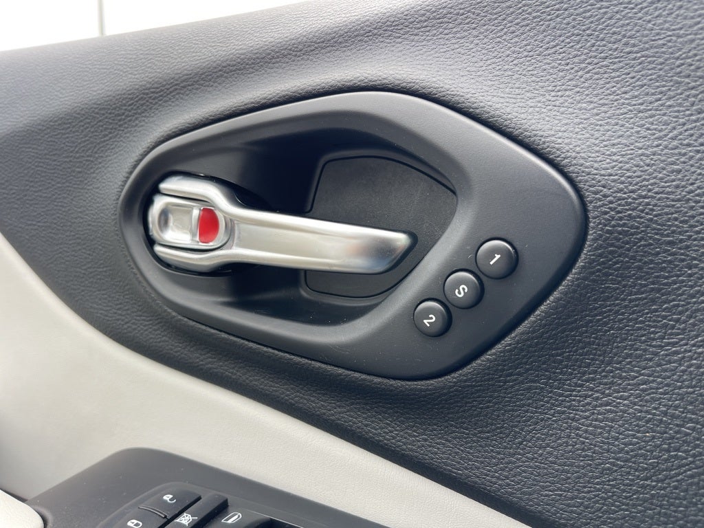 2019 Jeep Cherokee Limited 4WD ** Pohanka Certified 6 Months / 6,000 **