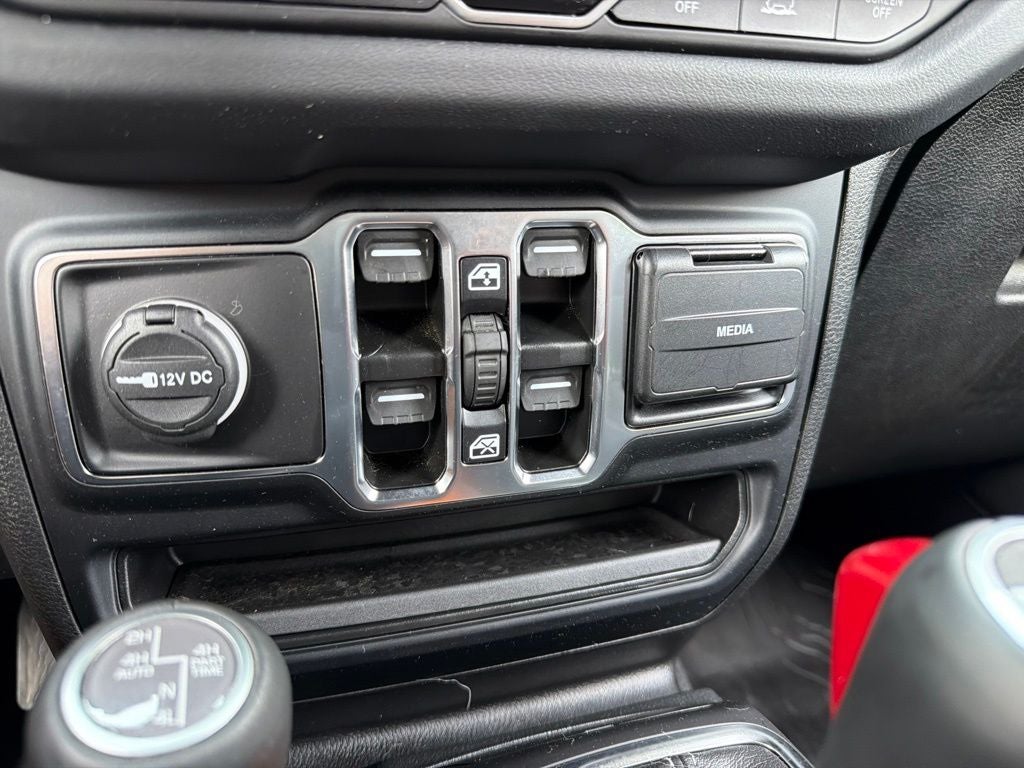 2024 Jeep Wrangler Sahara 4xe