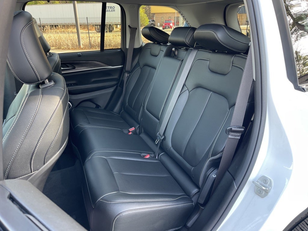 2023 Jeep Grand Cherokee 4xe **Pohanka Certified 10 YEAR/100,000**