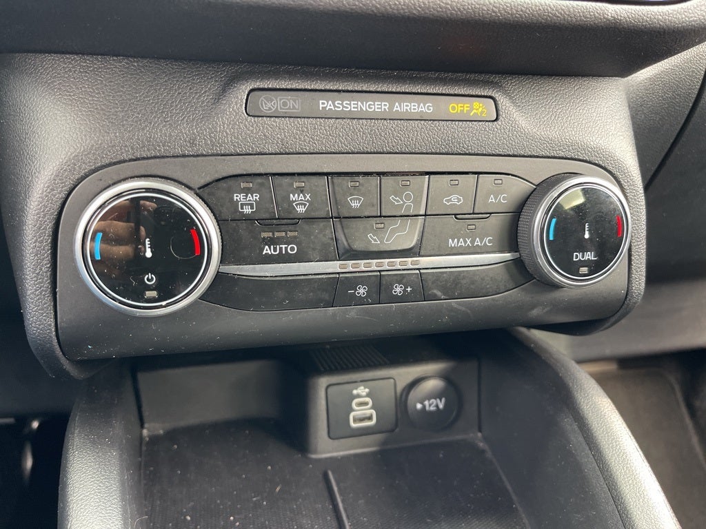 2025 Ford Escape ST-Line ** Pohanka Certified 10 YEAR/100,000 **