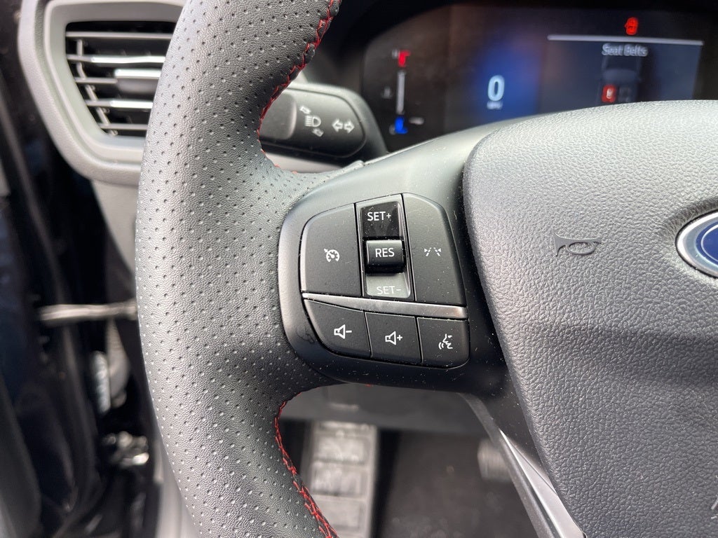 2025 Ford Escape ST-Line ** Pohanka Certified 10 YEAR/100,000 **