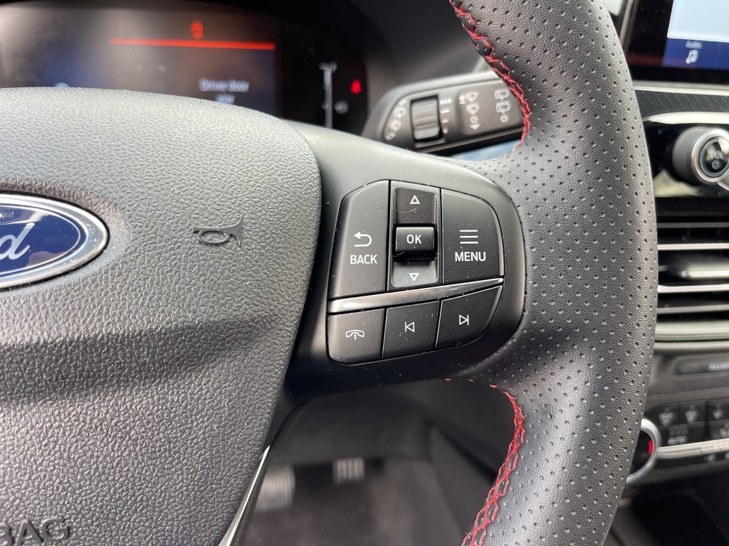 2025 Ford Escape ST-Line ** Pohanka Certified 10 YEAR/100,000 **