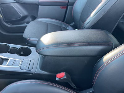 2025 Ford Escape ST-Line AWD ** Pohanka Certified 10 Year / 100,000 **