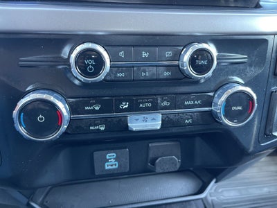 2024 Ford F-150 XLT *** ONE OWNER ***
