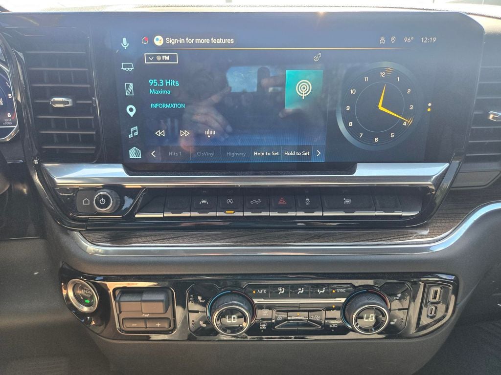 2025 Chevrolet Silverado 1500 LT
