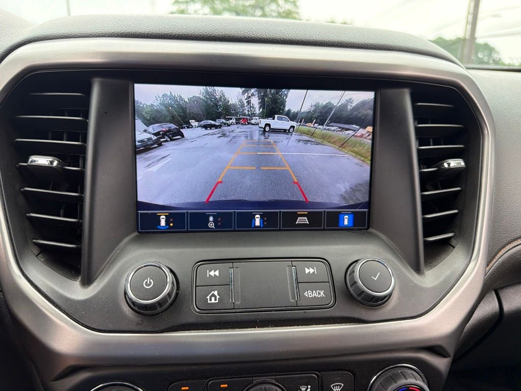 2023 GMC Acadia AT4