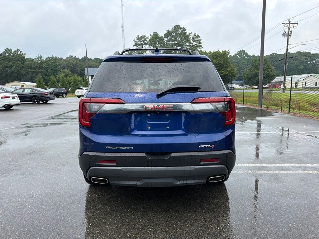 2023 GMC Acadia AT4